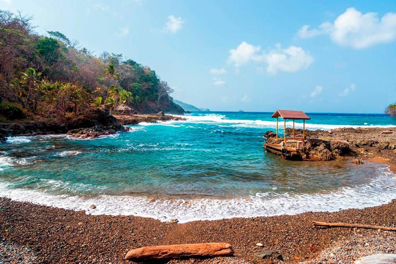ホテル Puerta Azul Capurganá エクステリア 写真